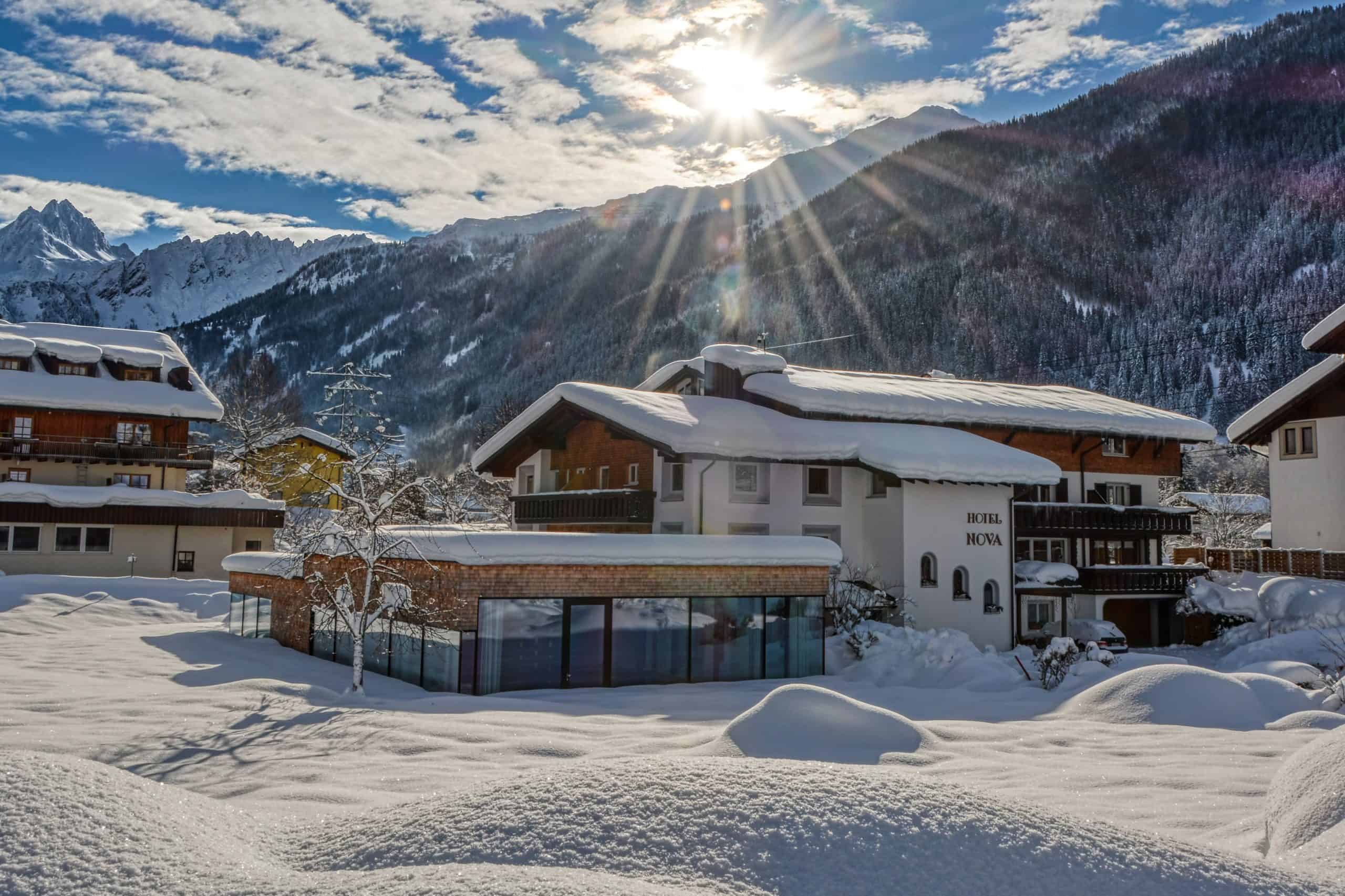 Hotelansicht Winter
